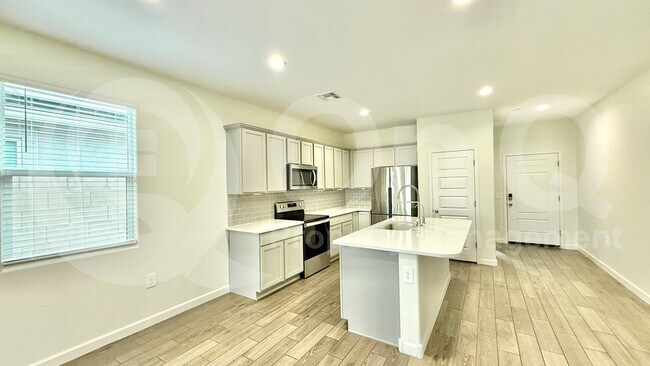 Building Photo - 24162 W Verlea Dr