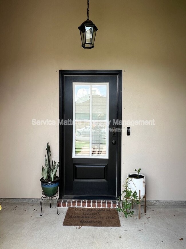Building Photo - 4669 Sago Palm Cir