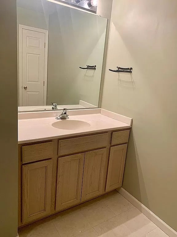 Photo - 15124 Lenox Dr Apartment