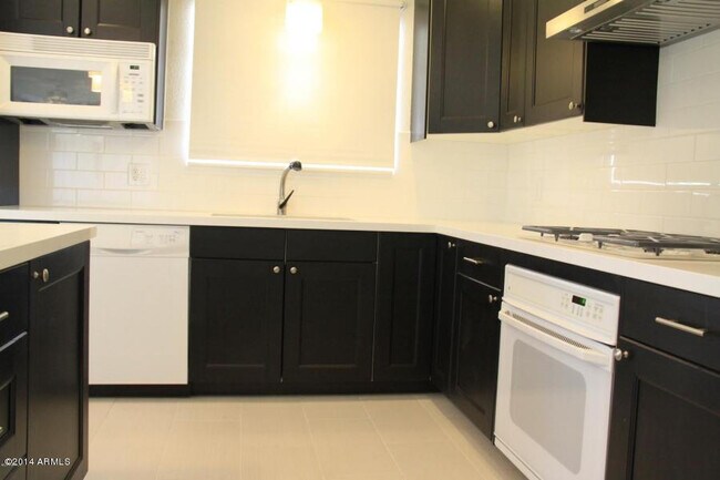 Foto del edificio - 3434 E Cortez St