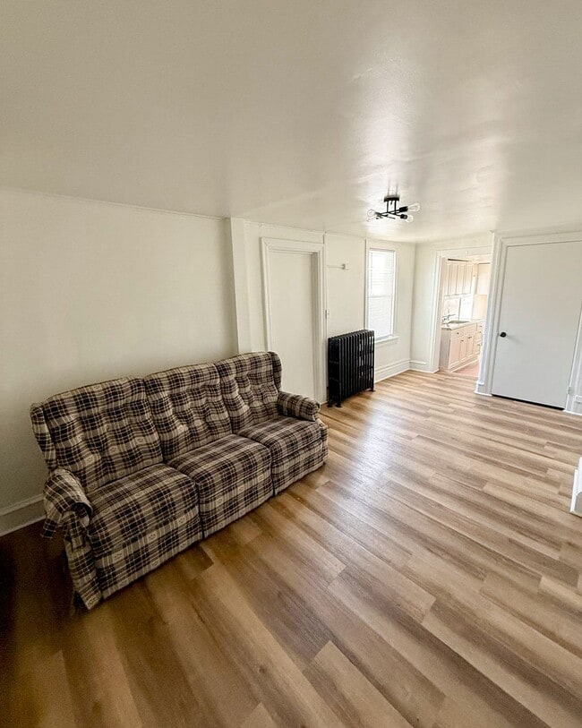Living Room - 652 Columbia Ave