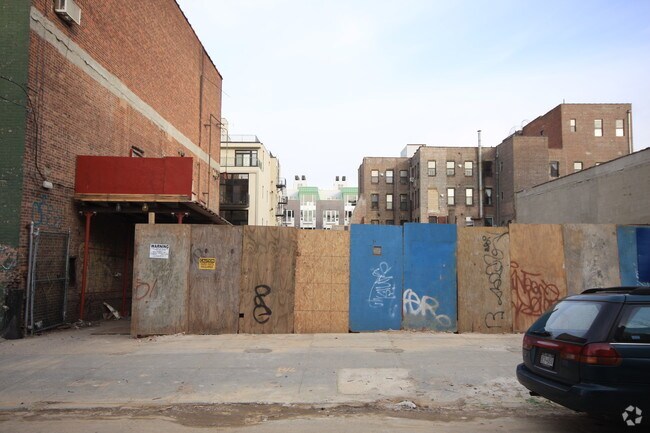 Fotografía del edificio - 139 Skillman Ave