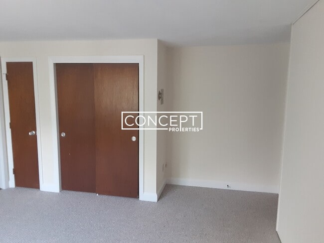 Building Photo - 9 Chester St