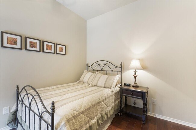 Foto del edificio - 13211 Misty Shore Ln