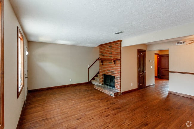 Apartamento de 3 habitaciones renovado - Kings Crest Townhomes