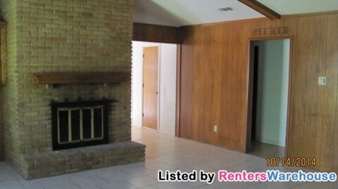 Building Photo - 4821 Lomax Dr