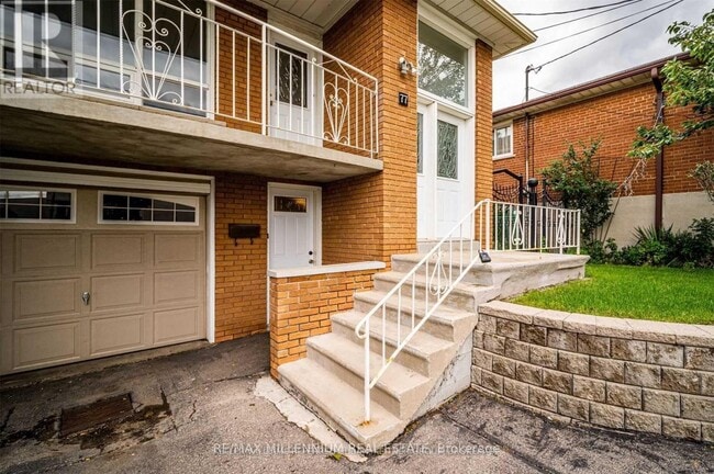 Building Photo - 77 Plunkett Rd