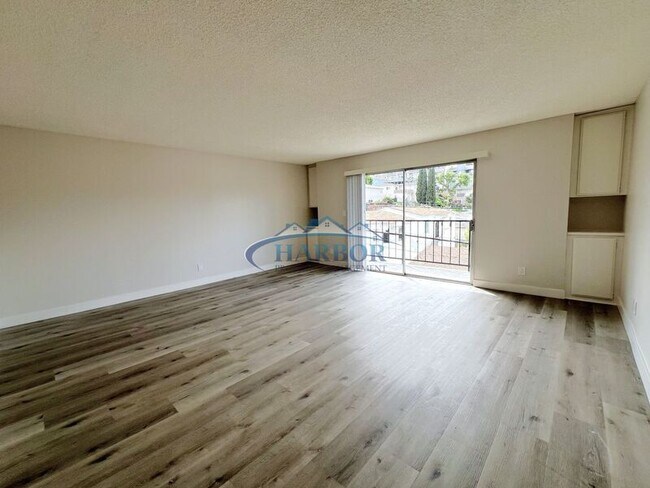 Foto del edificio - 2315 S Grand Ave