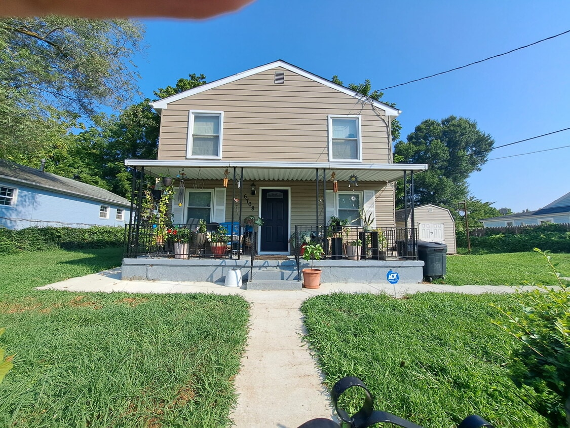 Building Photo - 6708 Drylog St