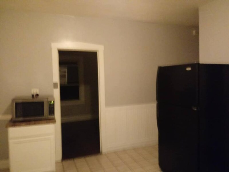 Foto principal - 5740 S Artesian Ave