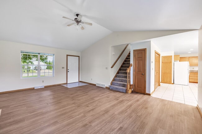 Building Photo - 212 Cavil Way