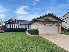 Building Photo - 3415 Turnberry Dr