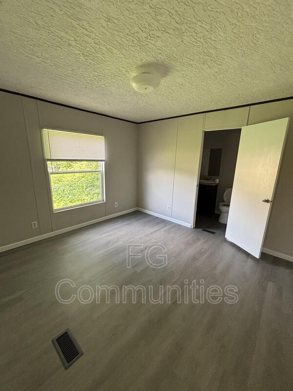Building Photo - 1815 Conley Rd