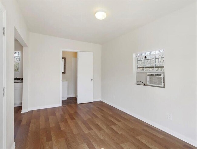 Foto del edificio - 5907 Wedgefield St