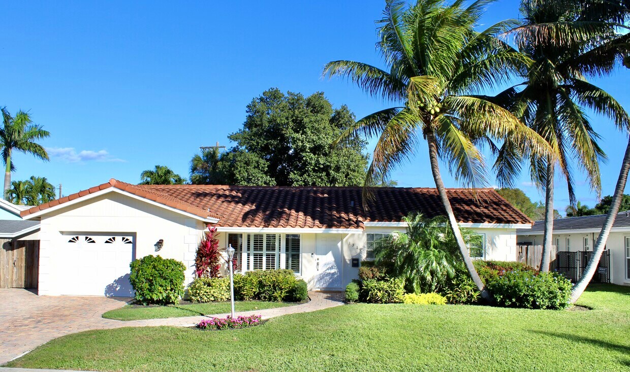 1310 SW 14th Ave, Boca Raton, FL 33486 House for Rent in Boca Raton