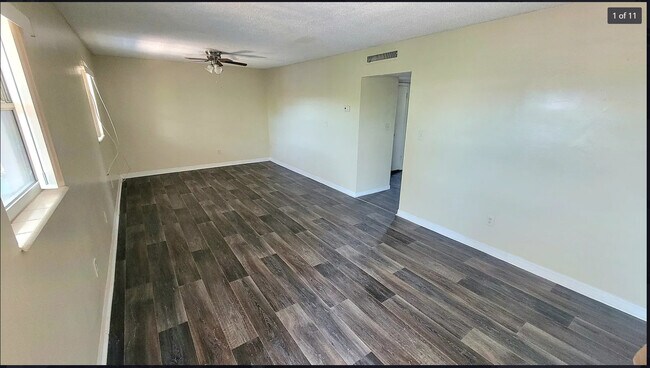 Foto del edificio - Keystone Courtyard Apartments