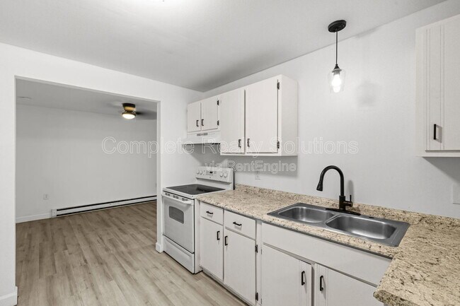 Foto del edificio - 1240 Saline Rd