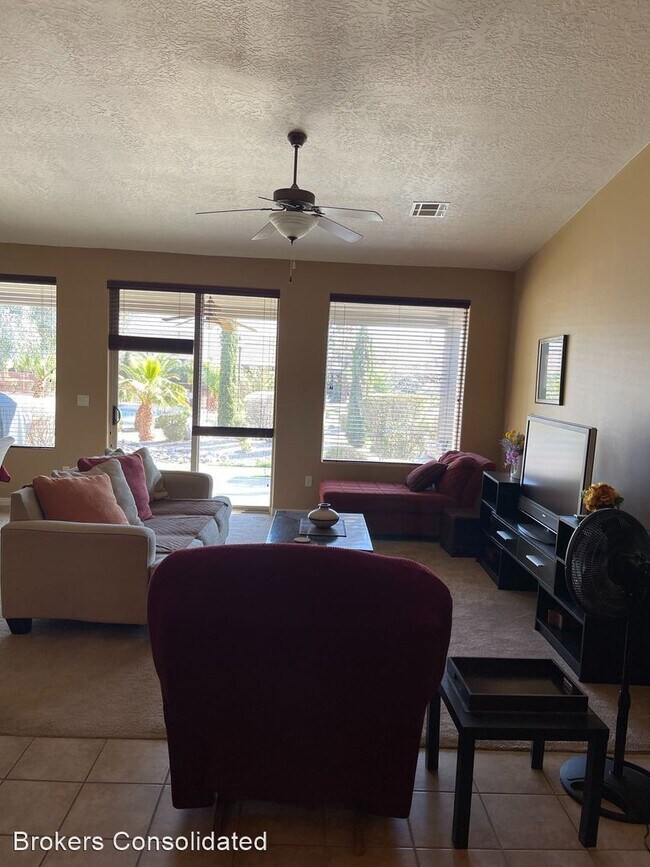 Foto del edificio - 2 br, 2 bath House - 922 Jensen Dr