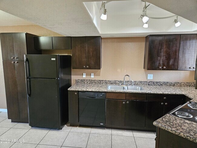 Foto del edificio - 835 N Granite Reef Rd
