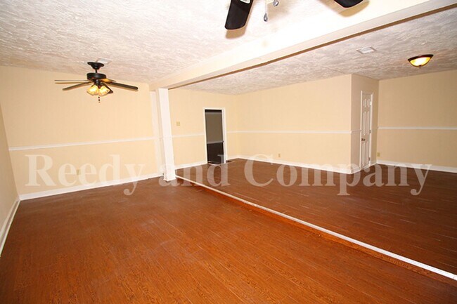 Foto del edificio - 3340 Morningview Dr