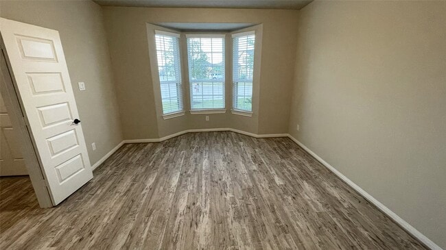 Building Photo - 5802 Golden Peak Ln