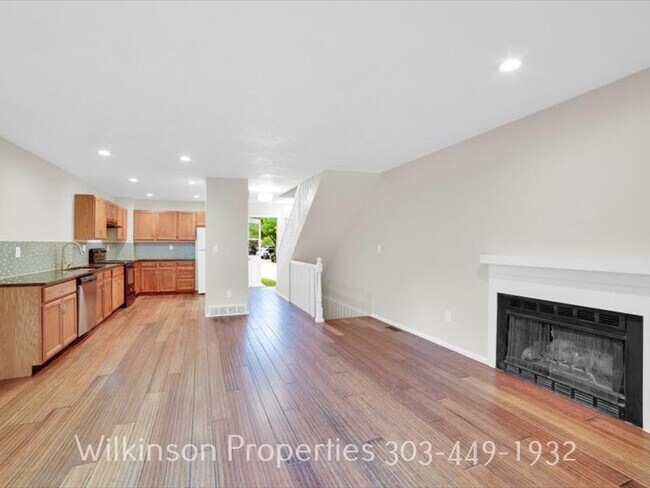 Building Photo - 2020 Gyros Cir