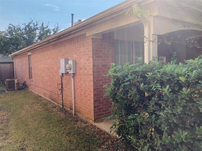 Foto del edificio - 11927 Sonora Springs Dr