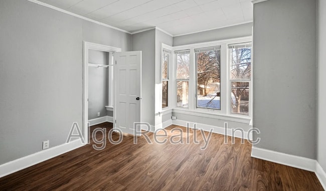 Foto del edificio - 861 Marion St