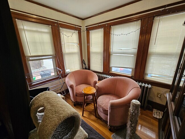 Building Photo - 58 Winship St