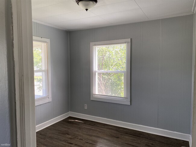 Building Photo - 3 br, 1 bath House - 1602 Knight Ave