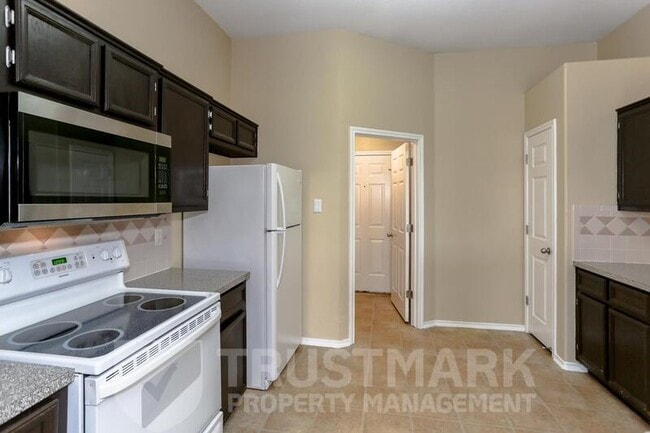 Building Photo - 5406 Shawn Dr