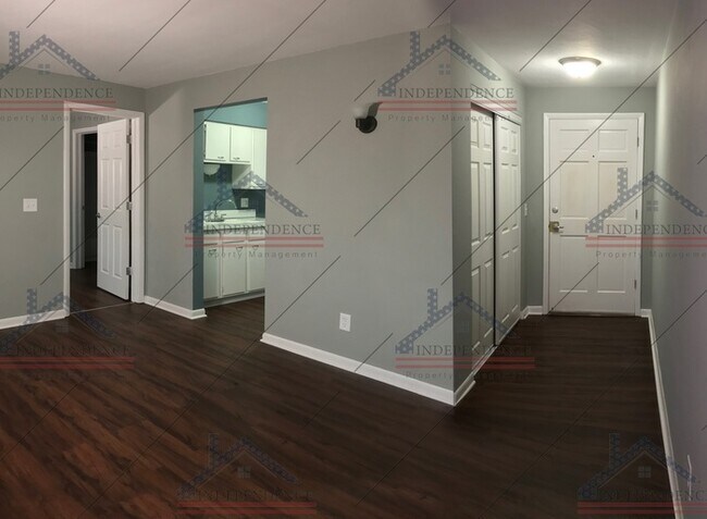 Building Photo - 300 Forest Park Dr