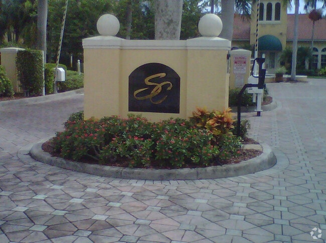 St Croix gated entrance - 4645 St Croix Ln