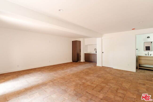 Foto del edificio - 430 N Harper Ave