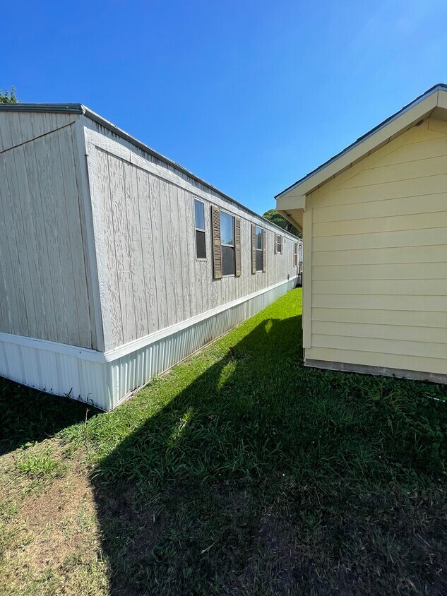 Foto principal - 3049 Pheasant Glen Dr
