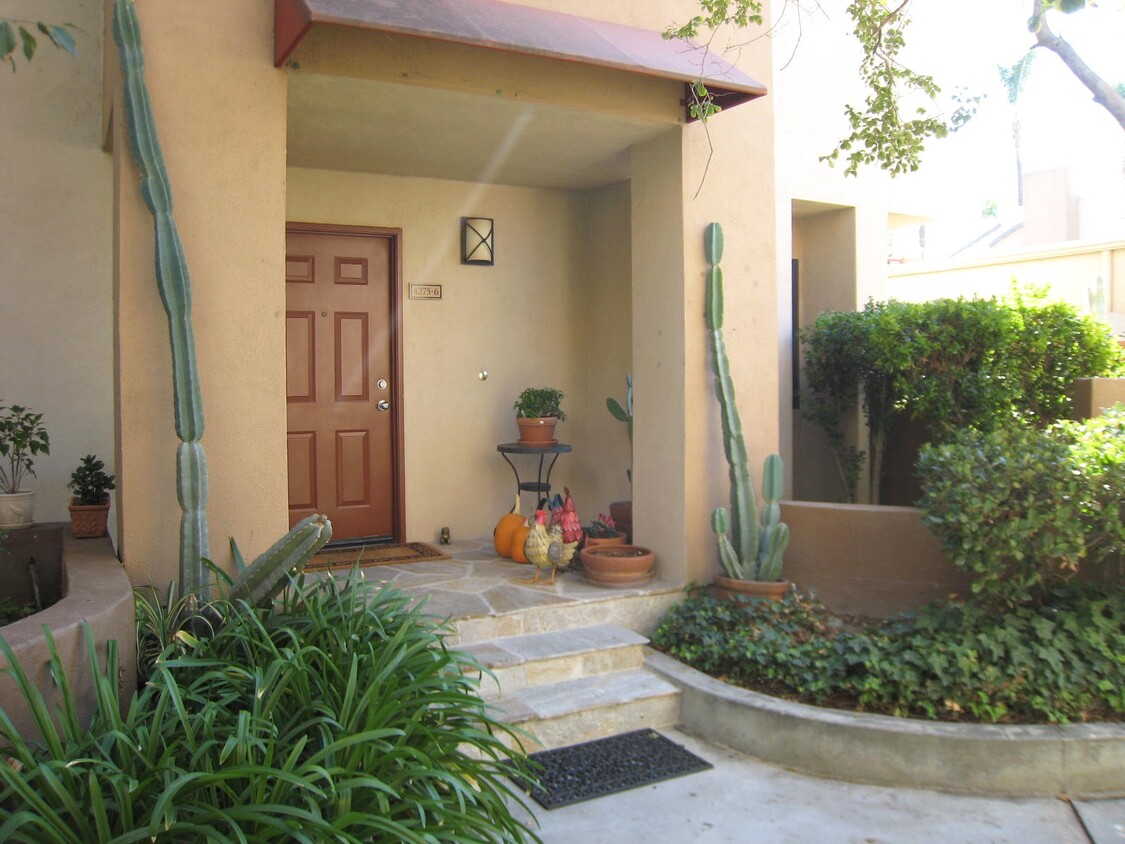 Primary Photo - 4275 Las Virgenes Rd
