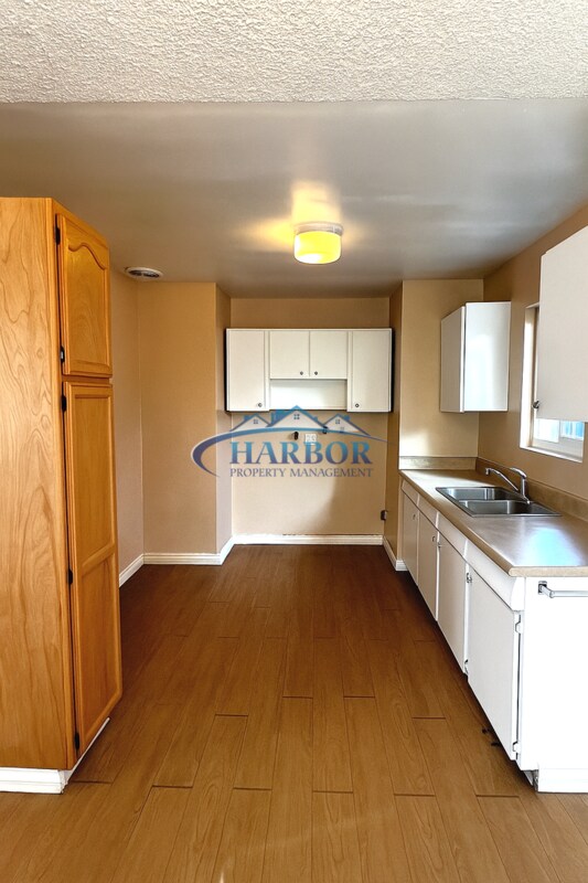 Foto del edificio - 4747-4747 W 160th St