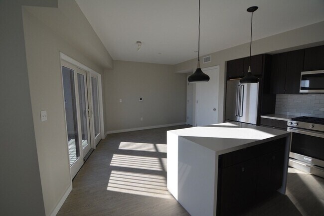 Foto del edificio - 120 Savin Hill Ave