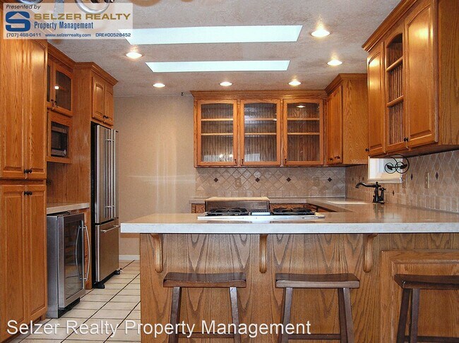 Building Photo - 3 br, 2 bath House - 1455 Fir Terrace Dr.