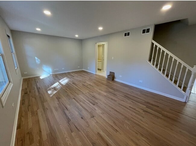 Building Photo - 1703 Winnetka Rd