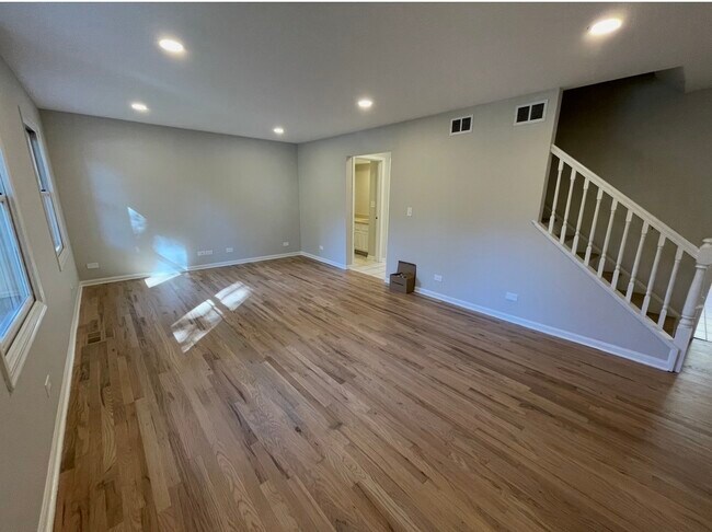 Foto del edificio - 1703 Winnetka Rd