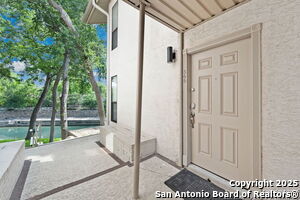 Foto del edificio - 365 S Gilbert Ave