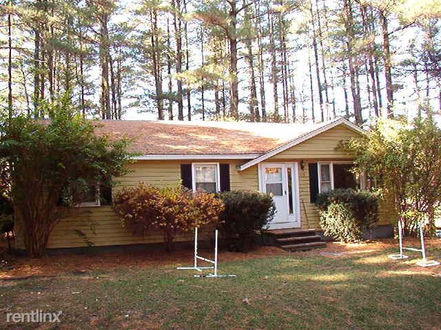 Foto principal - 4 br, 1 bath House - 115 Chase Rd