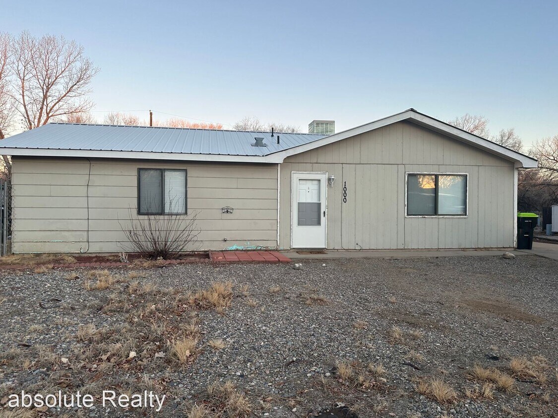 2 br, 1 bath House 1000 Kathy Lynn St. House Rental in Bloomfield