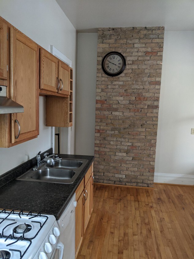 Foto del edificio - 13 1/2 5th St NE