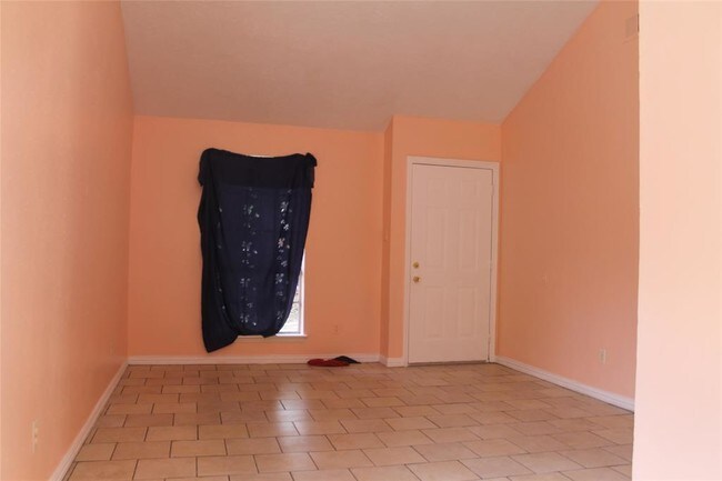Building Photo - 3134 Woodmont Dr