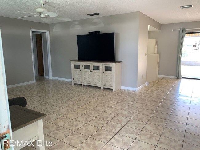 Building Photo - 3 br, 2 bath House - 2225 Abalone Ave