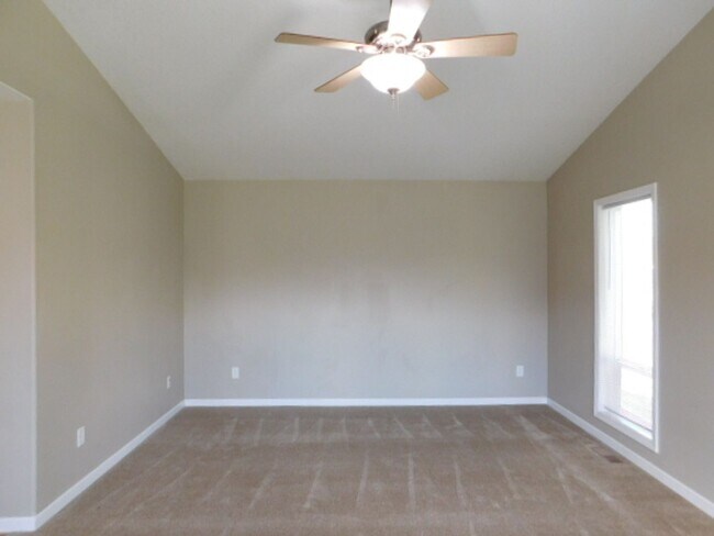 Foto del edificio - 3Bd/2Ba Single Story House - Available Soon!
