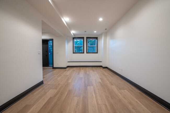 Foto del edificio - 28 N Throop St