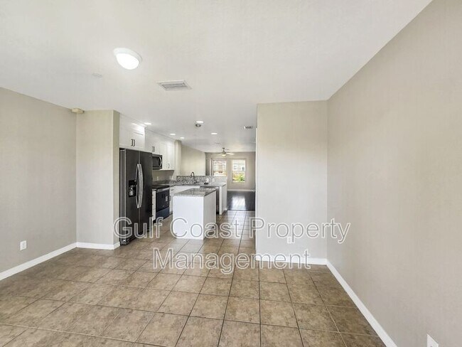 Building Photo - 8716 Spruce Hills Ct